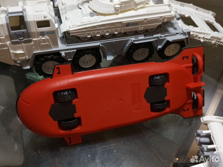 Тягач танк катер вертолет субмарина Арктика