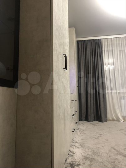 2-к. квартира, 54 м², 1/3 эт.