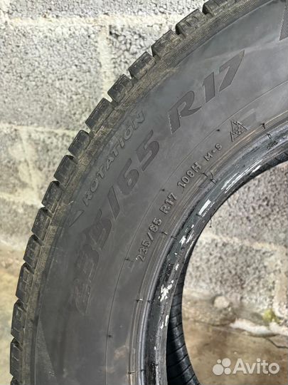 Pirelli Ice Zero FR 235/65 R17 108