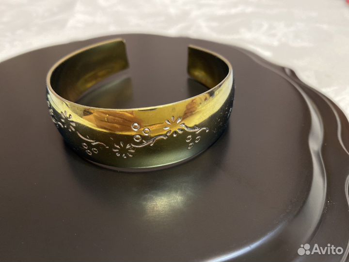 Браслеты разные, оригинальные