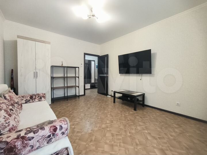 2-к. квартира, 54 м², 6/10 эт.