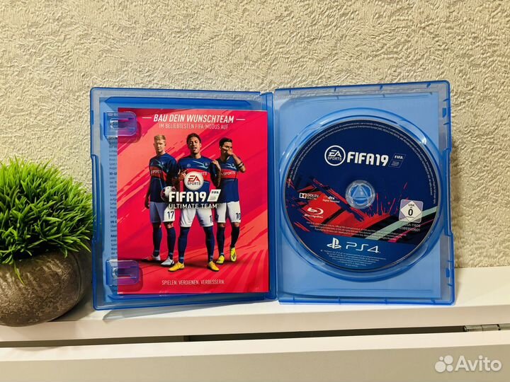 Диск на ps4 Fifa19