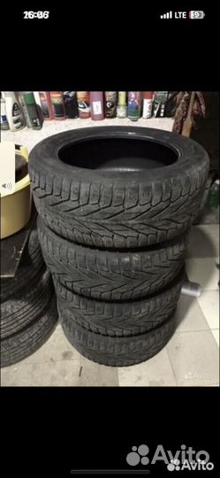 Nokian Tyres Hakkapeliitta R2 255/50 R19