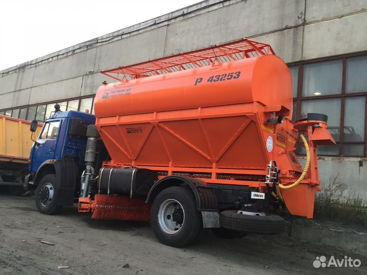 Комбирированная дорожная машина Камаз-43253