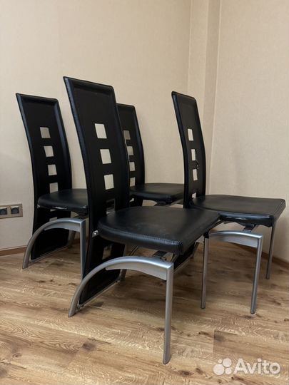 Стулья 4 штуки