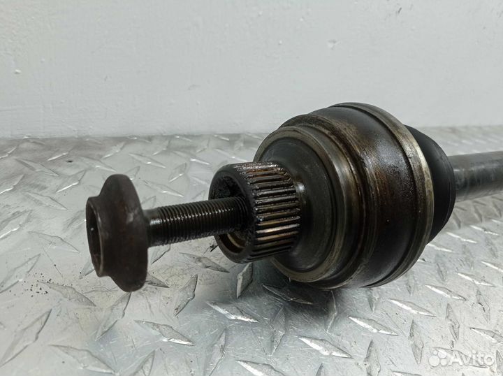 Полуось зад R Audi A7 4G 8R0501203C