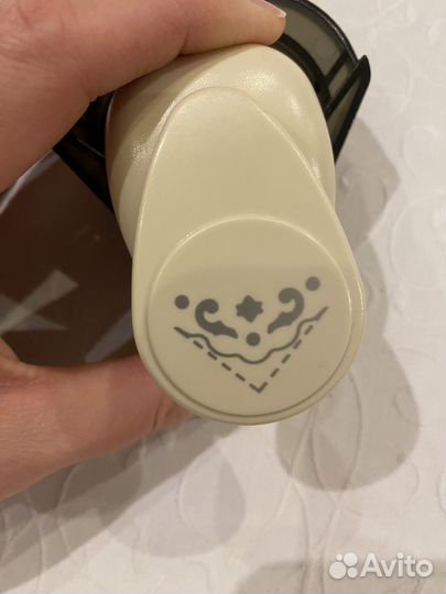 Угловой дырокол для творчества