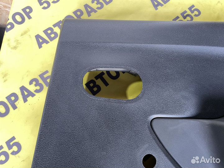 Обшивка двери задней правой Renault Logan 2