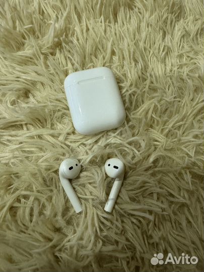 Apple airpods 2
