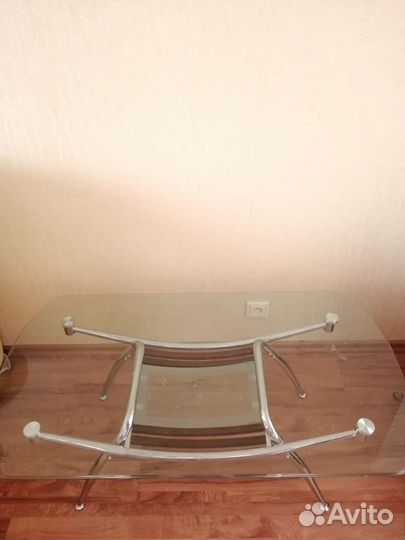 Журнальный стол