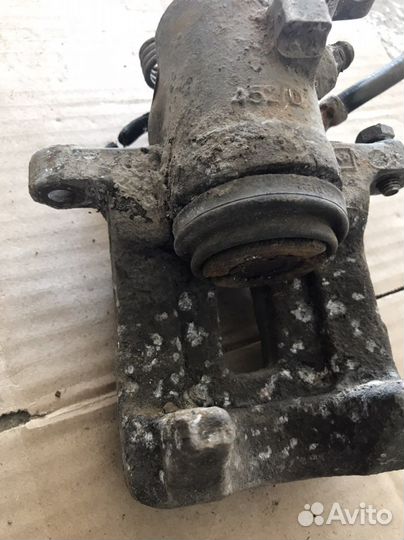 Суппорт задний правый Skoda Octavia A5(3479)