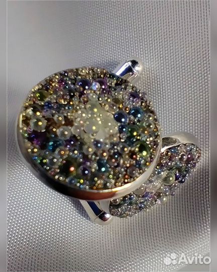 Рельефные запонки. Радужные искры