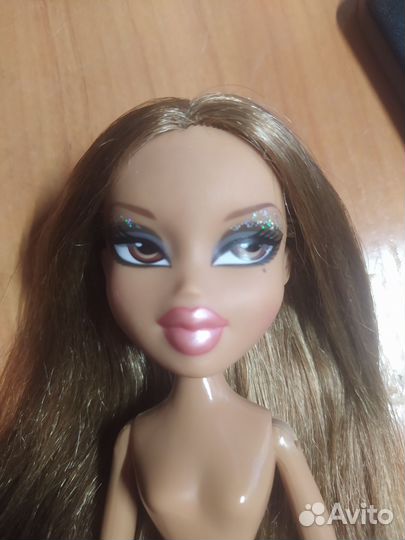 Кукла bratz
