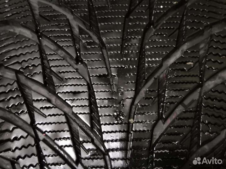 Nokian Tyres Hakkapeliitta R2 235/55 R17 103R