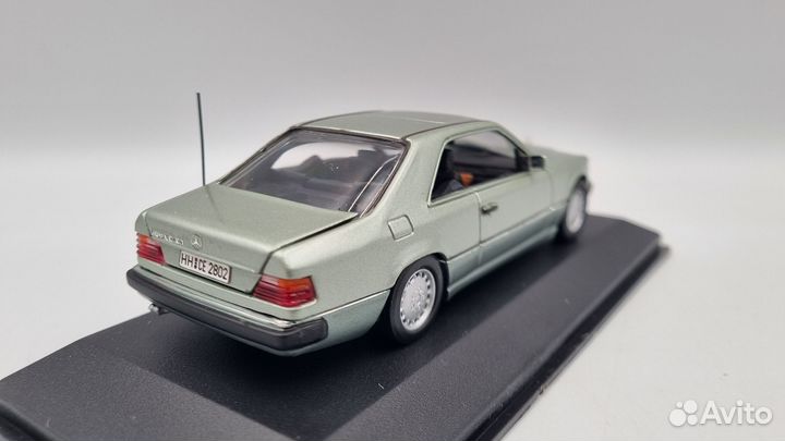 Модель Mercedes-Benz 230CE Coupe