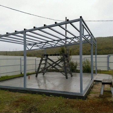 Навес из поликарбоната