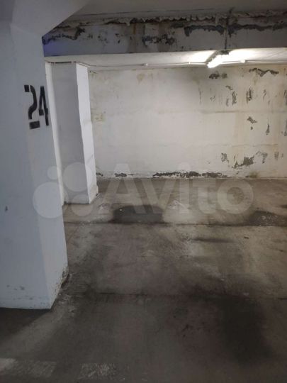 Машиноместо, 14 м²