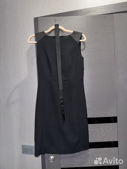 Платье классическое Max&co