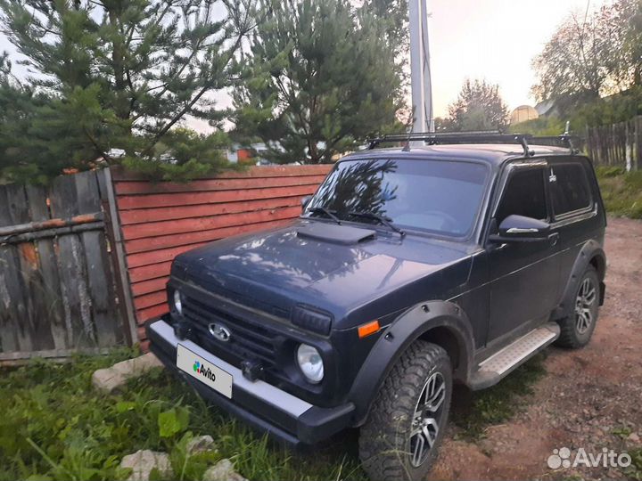 LADA 4x4 (Нива) 1.7 МТ, 2013, 110 000 км