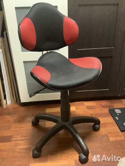Компьютерное кресло