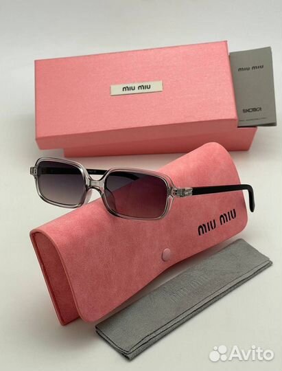 Солнцезащитные очки miu miu