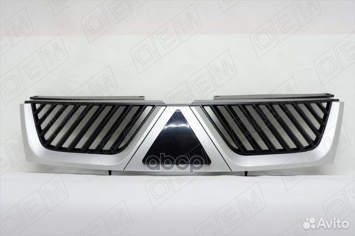 Решетка радиатора Mitsubishi Outlander 2 XL
