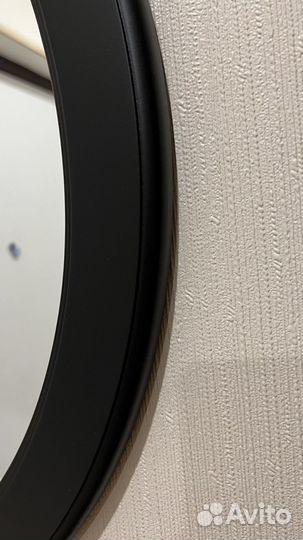 Круглое зеркало в раме 59см