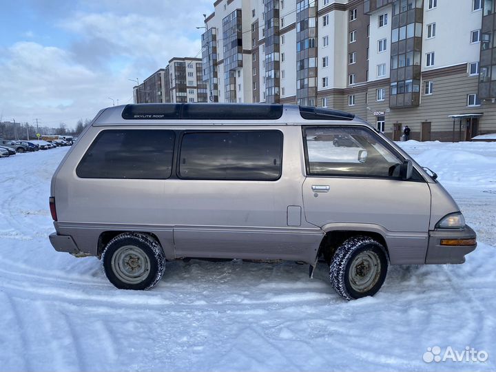 Toyota Town Ace 2.2 AT, 1991, 300 000 км