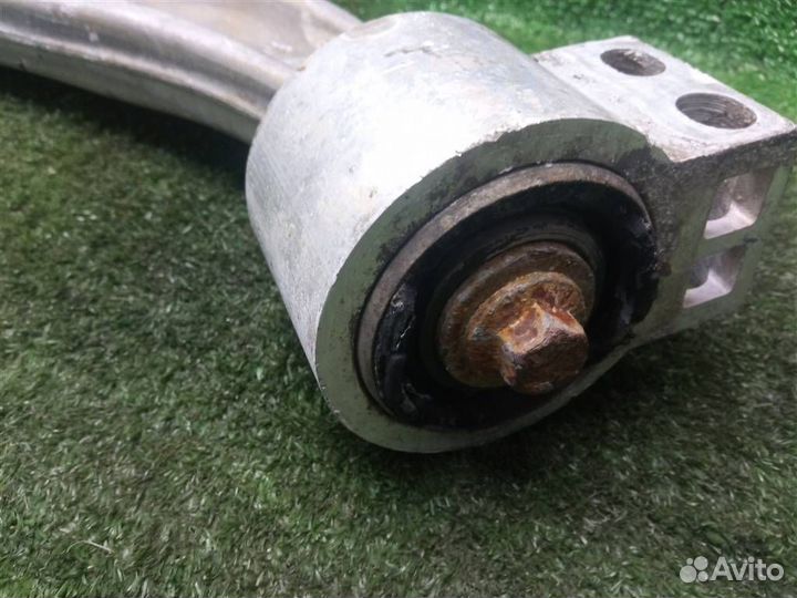 Рычаг передний правый Opel Astra J (2010-2016)