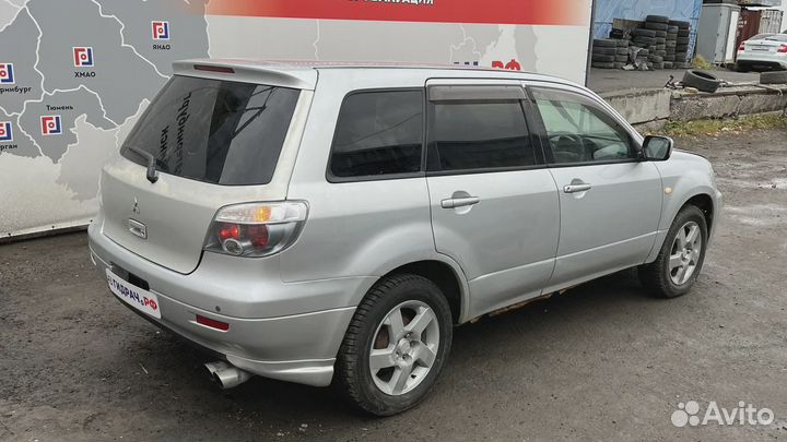 Накладка торпедо Mitsubishi Airtrek MR480811