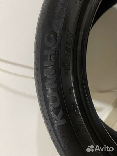 Kumho Ecsta HS51 225/45 R17