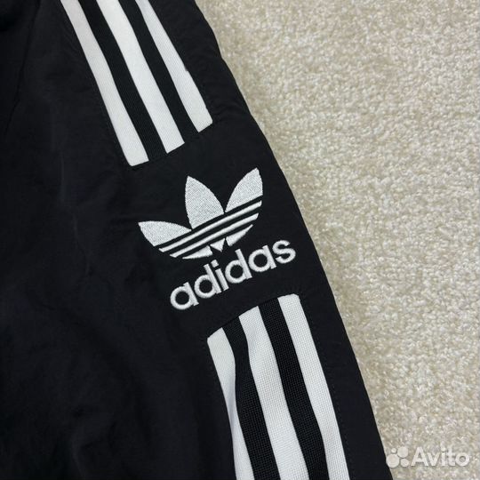 Ветровка adidas originals оригинал