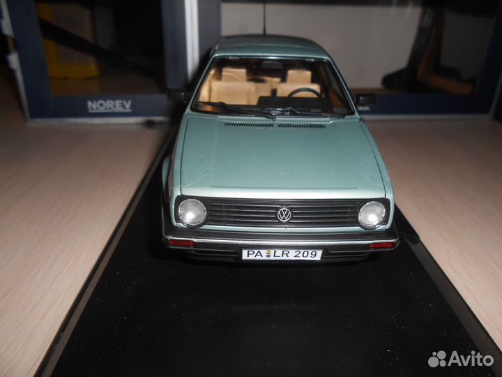 Volkswagen Golf 2 1/18 Norev Фольксваген Гольф