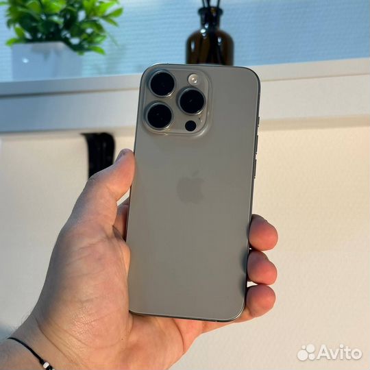 iPhone 15 Pro, 256 ГБ