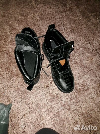 Кроссовки кеды