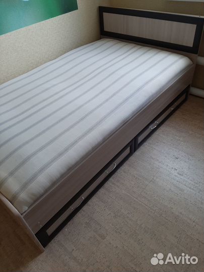 Кровать 1,5-спальная б/у