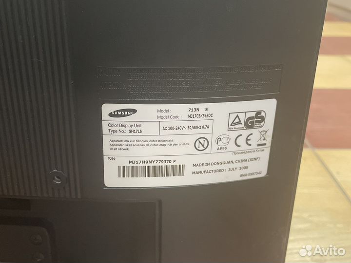 Монитор Samsung 713ns