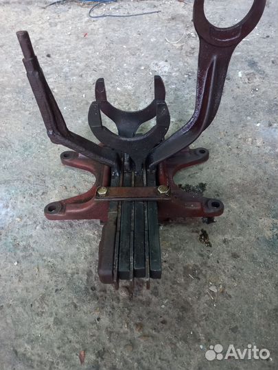 Корпус вилок кпп мтз 80-82