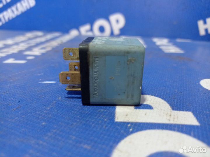Реле Opel Vectra A седан 1987