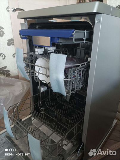 Посудомоечная машина Midea