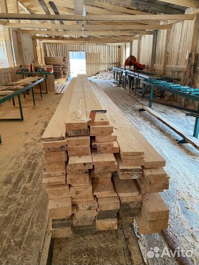 Сосновая древесина для строительства домов и бань — доска и брус