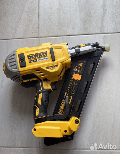 Гвоздезабивной пистолет Dewalt Dcn692n