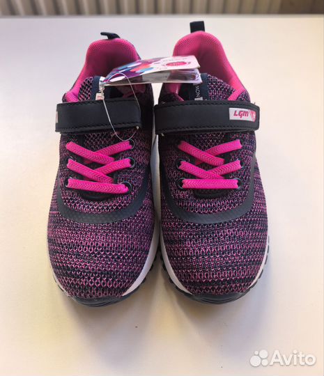 Кроссовки новые