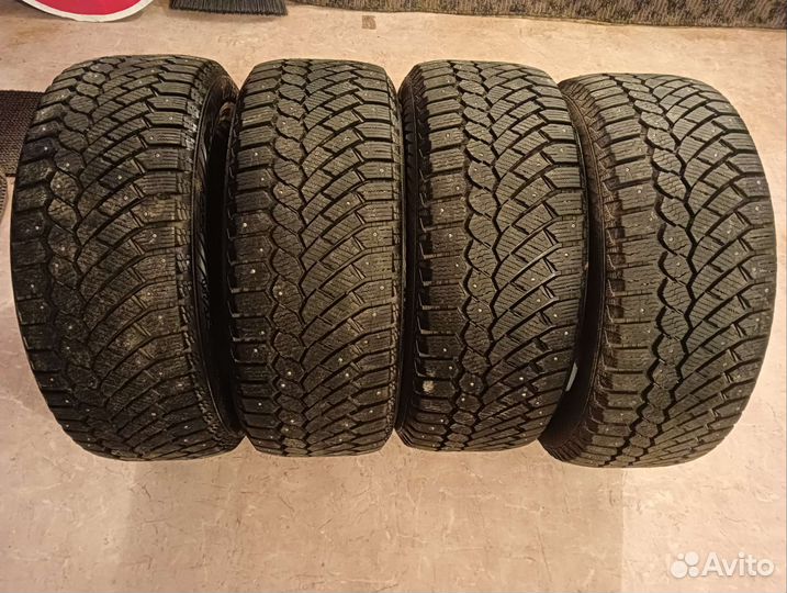 Gislaved Nord Frost 200 SUV 235/55 R17 103T