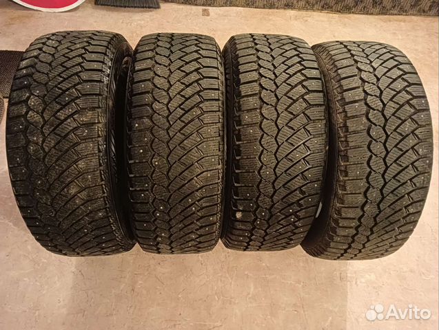 Gislaved Nord Frost 200 SUV 235/55 R17 103T