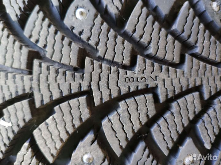 Зимнияя резина на дисках Nissan r15 195/65