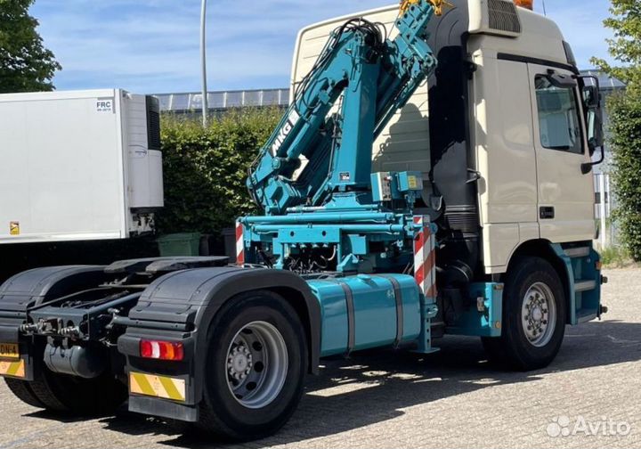 Pазбираем грузовик Mercedes-Benz Actros MPI 1996-2