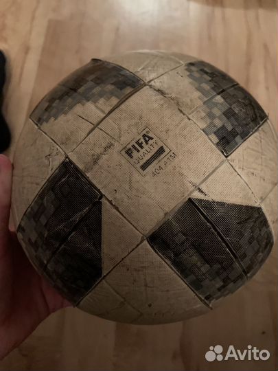 Футбольный мяч telstar