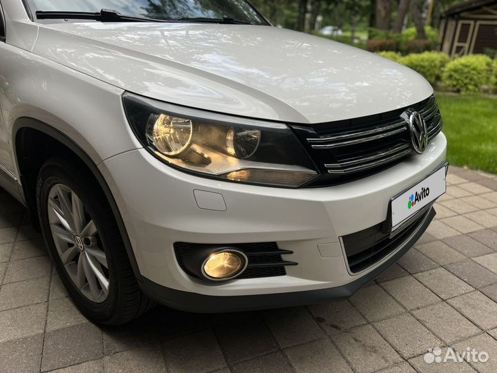 Volkswagen Tiguan 2.0 AT, 2011, 106 000 км