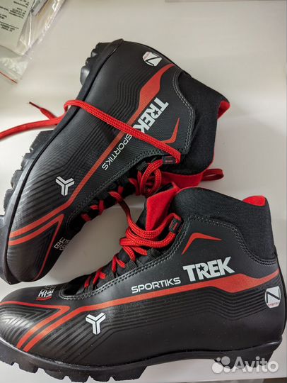 Лыжные ботинки trek 44 RUS (размер)